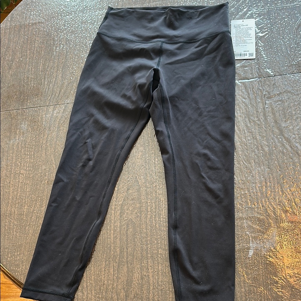 Women’s Lululemon Wunder Train 25” tight